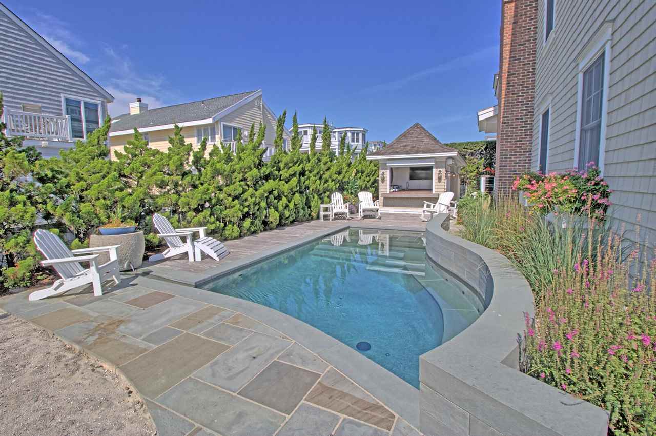 74 E 9th Street, Avalon, NJ 08202