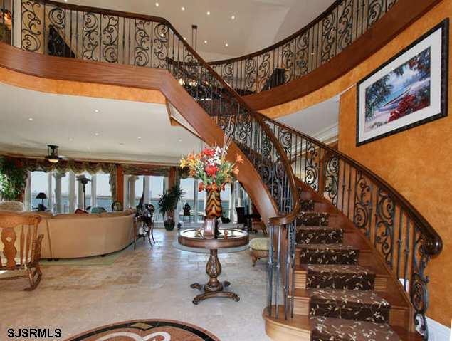 524 W Shore Dr, Brigantine, NJ 08203