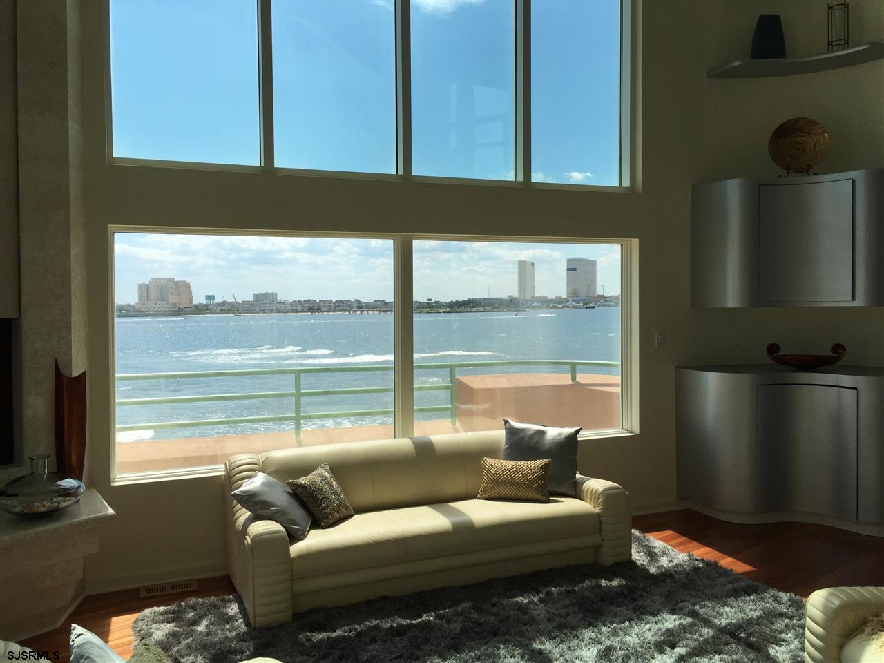 4 Sunset Ct, Brigantine, NJ 08203
