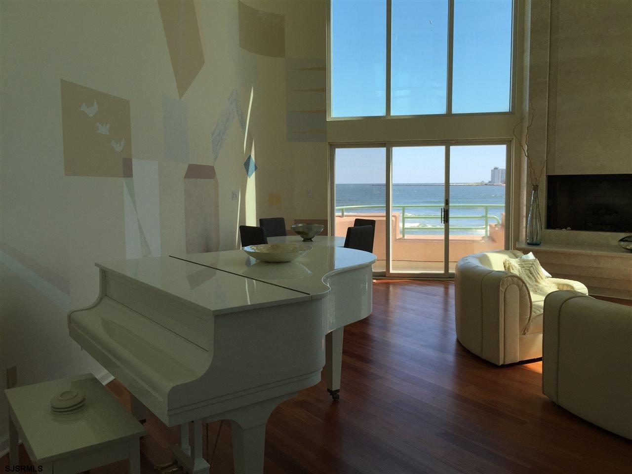 4 Sunset Ct, Brigantine, NJ 08203