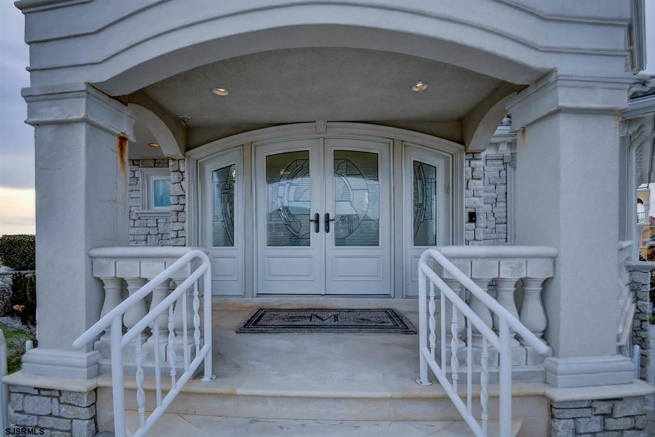 32 W Ocean Dr, Brigantine, NJ 08203