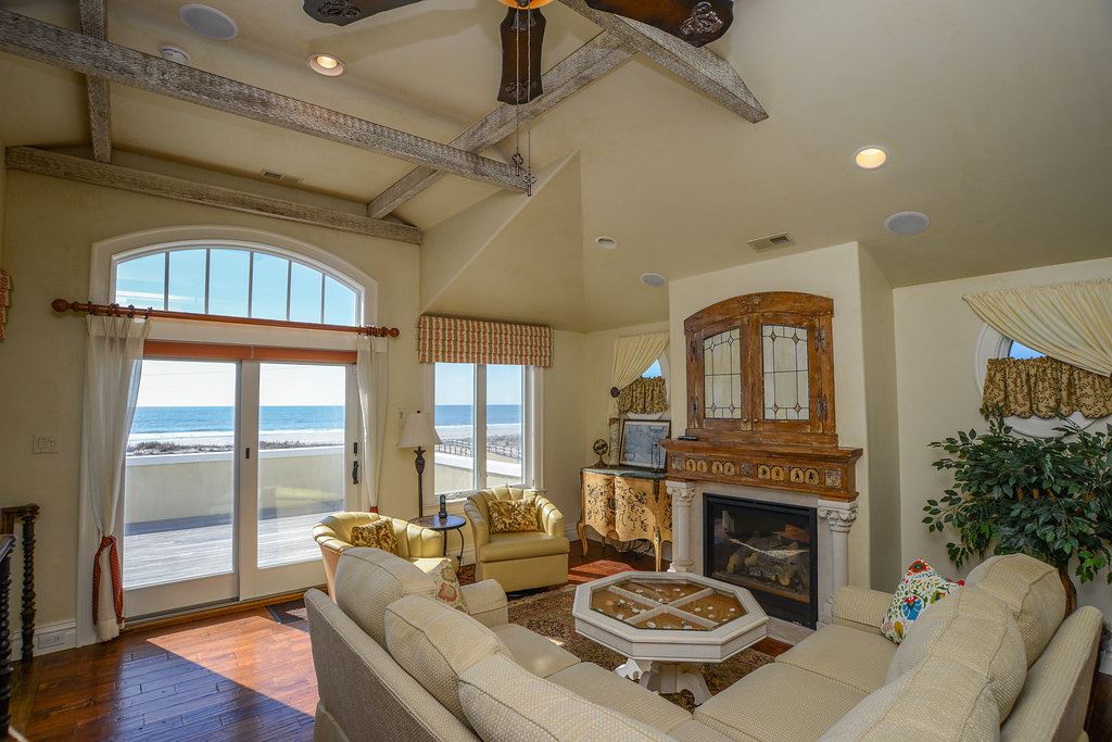1560 Boardwalk, Ocean City, NJ 08226
