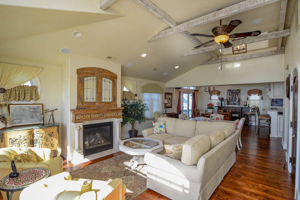 1560 Boardwalk, Ocean City, NJ 08226