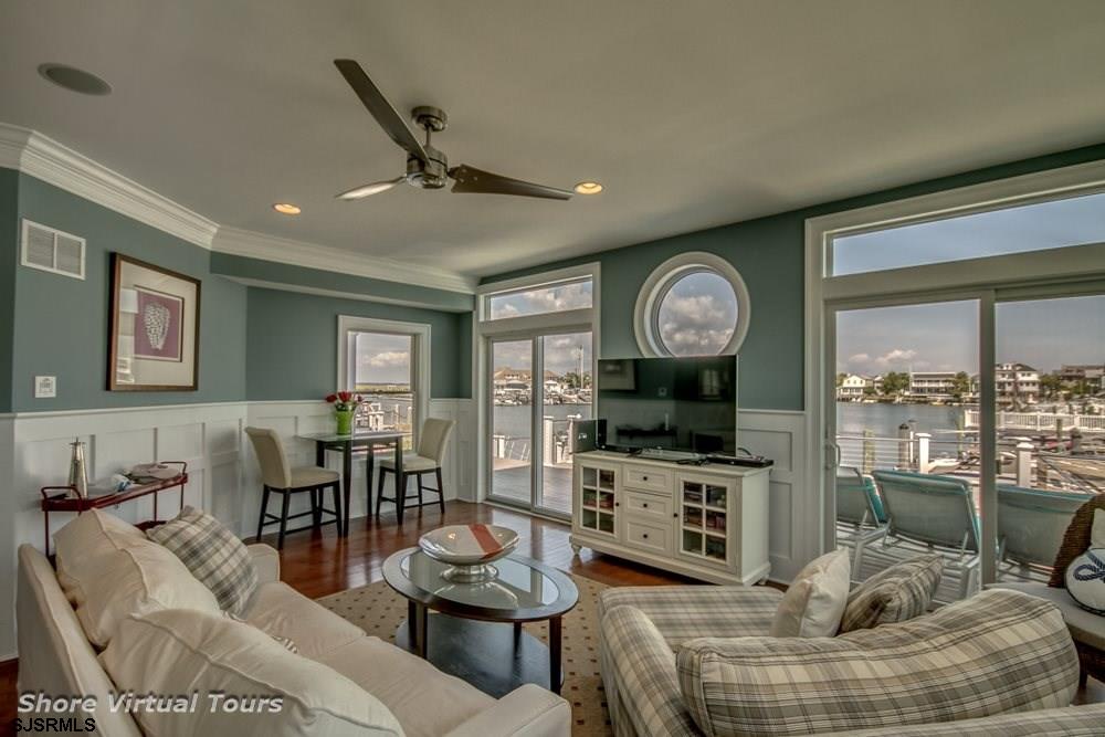 308 92nd St, Stone Harbor, NJ 08247
