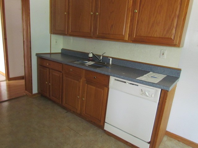 453 E Center StClayton, NJ, 08312Gloucester County