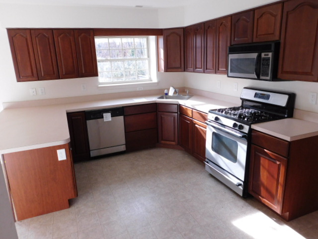 180 Deerwood DrFranklinville, NJ, 08322Gloucester County