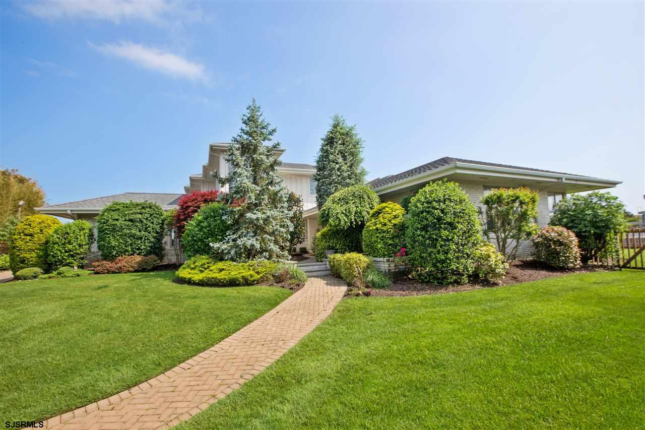 8110 Bayshore Dr, Margate, NJ 08402