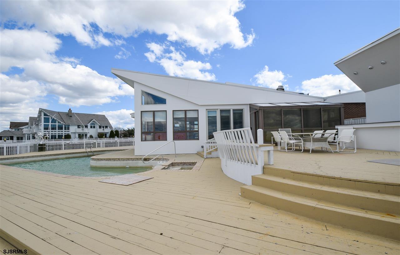 8201 Bayshore Drive West, Margate, NJ 08402
