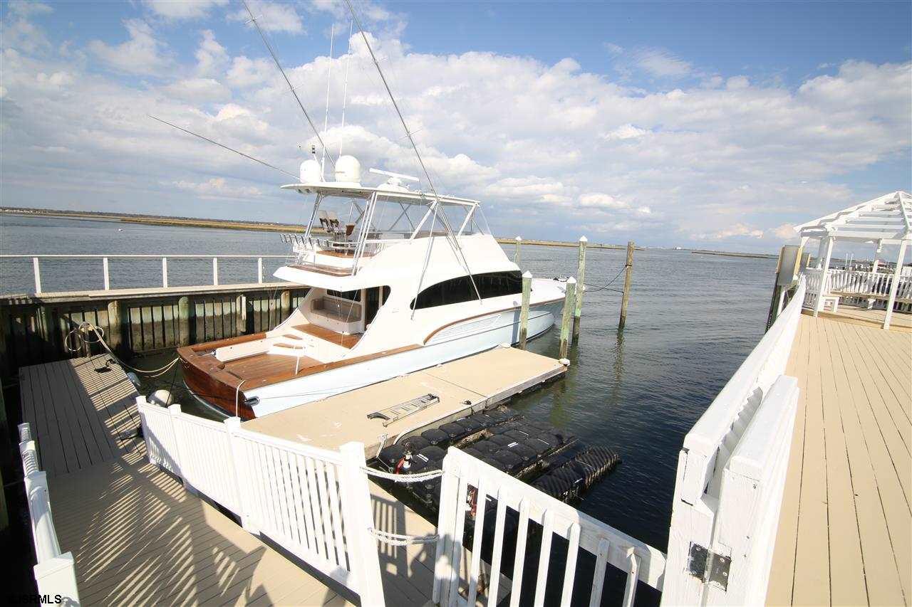 8201 Bayshore Drive West, Margate, NJ 08402