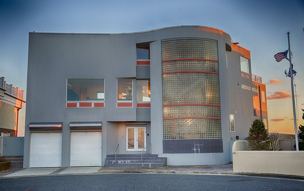 7 Point Dr, Longport Borough, NJ 08403