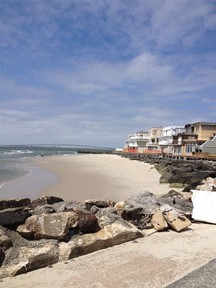 7 Point Dr, Longport Borough, NJ 08403