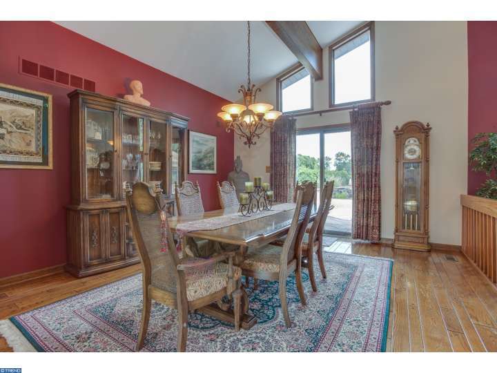 19 WYGANT RD, Cream Ridge, NJ 08514