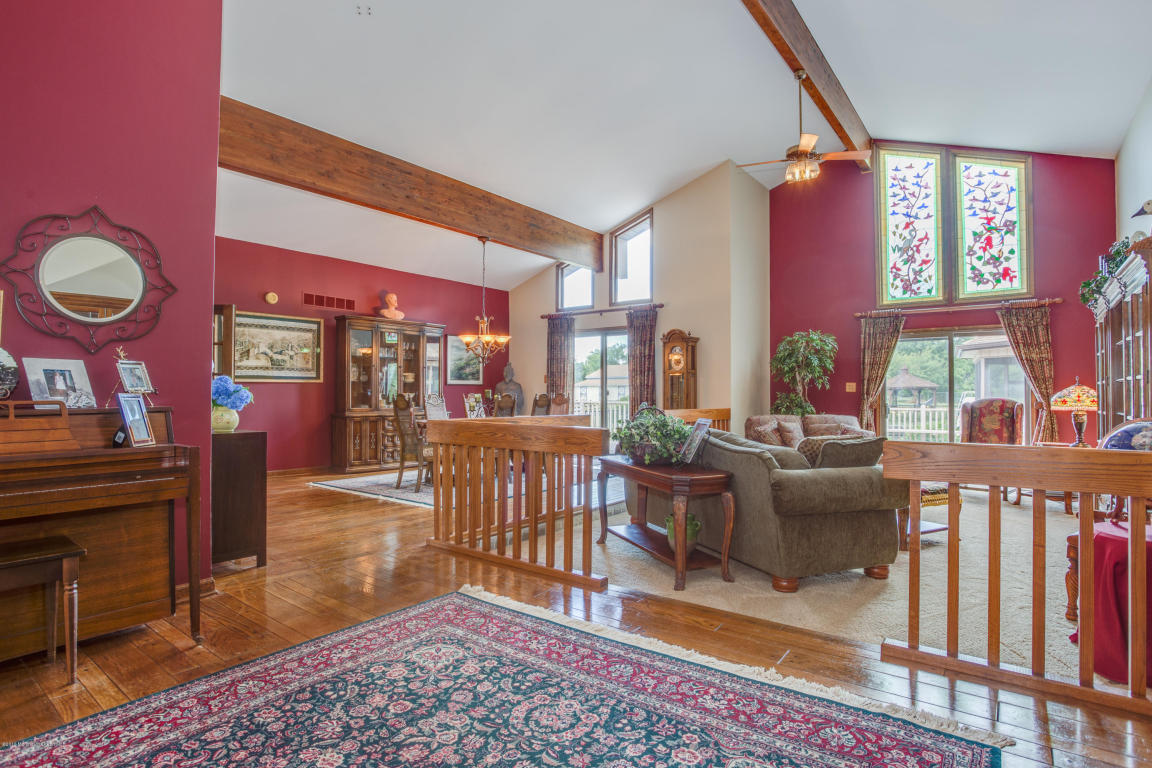 19 Wygant Road, Cream Ridge, NJ 08514