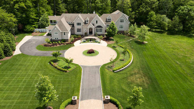 9 TARA WAY, Hopewell Twp., NJ 08534