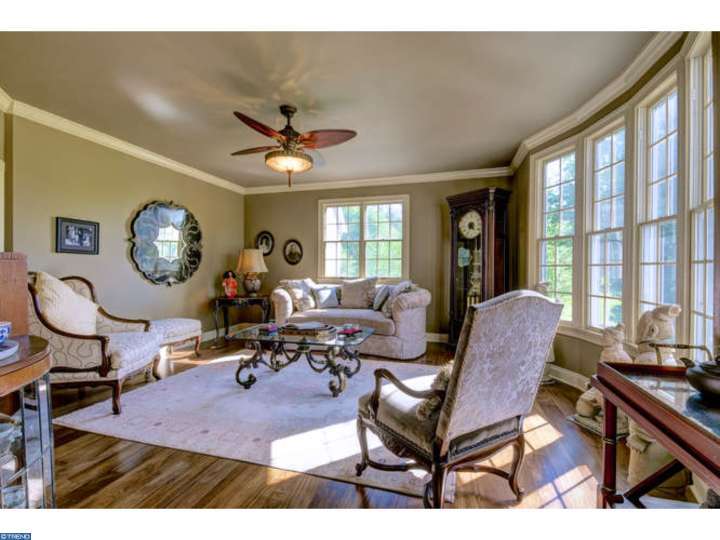 9 TARA WAY, Hopewell, NJ 08534
