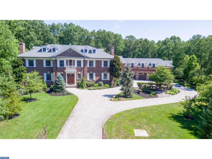 8 PLAYERS LN, Princeton, NJ 08540