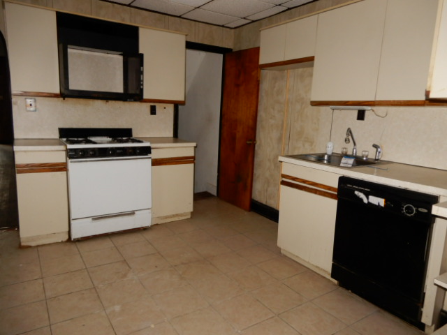 1239 Nottingham WayHamilton, NJ, 08609Mercer County