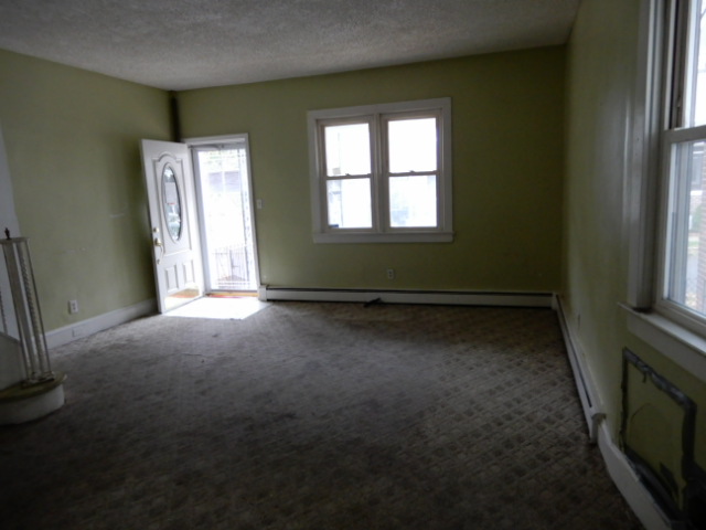 16 Pierce AvenueTrenton, NJ, 08629Mercer County