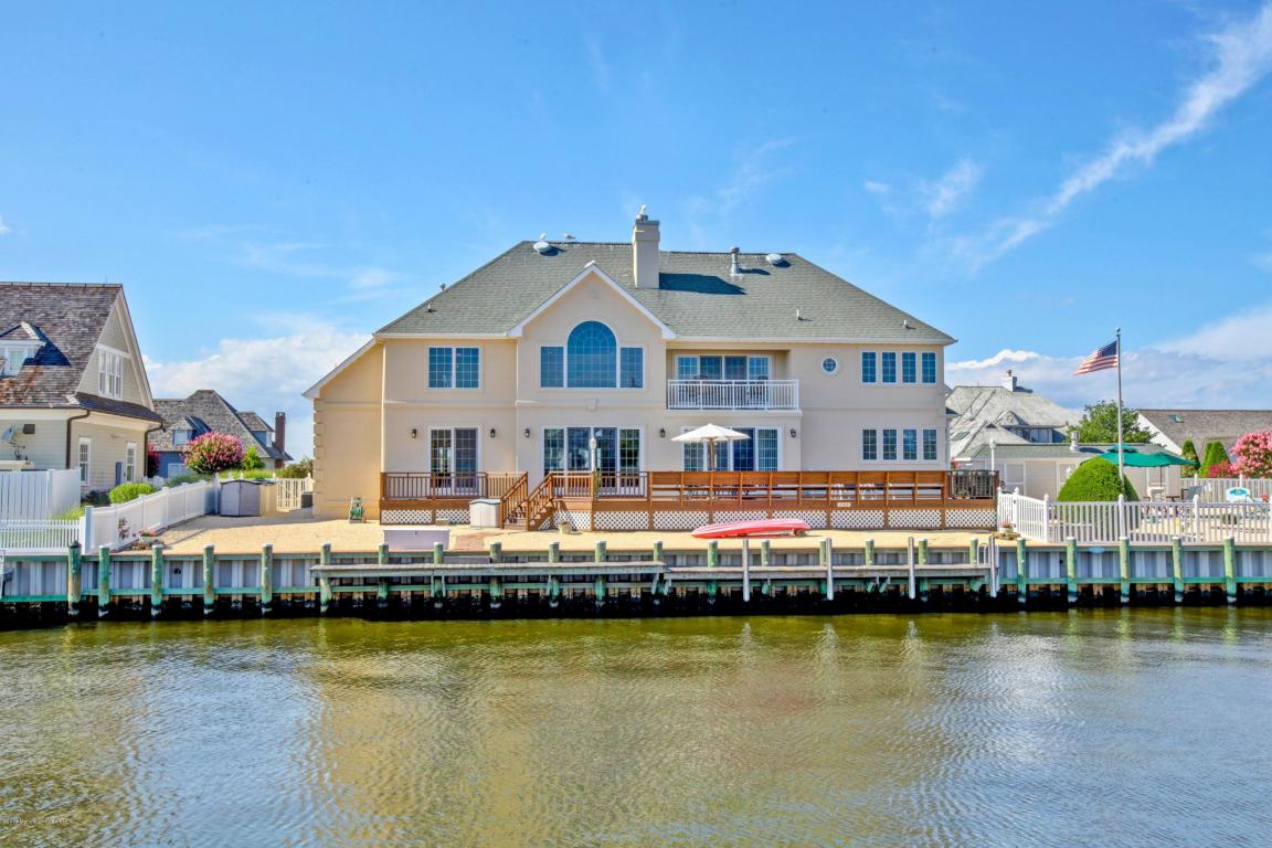292 Curtis Point Drive, Mantoloking, NJ 08738