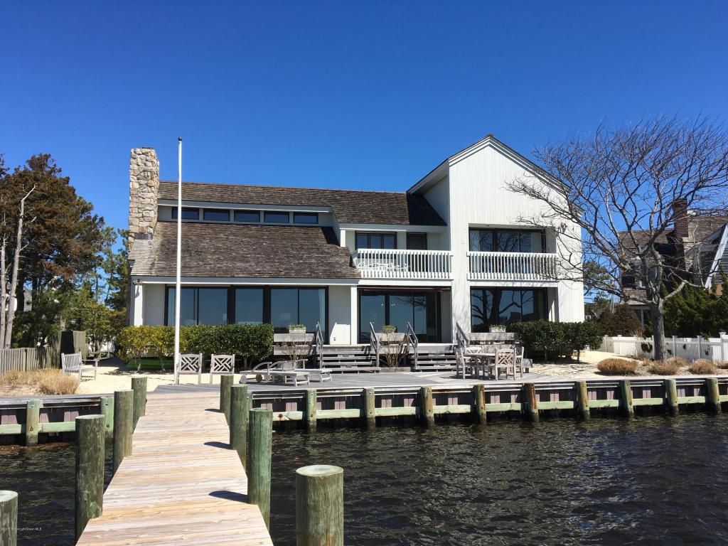 213 Channel Lane, Mantoloking, NJ 08738
