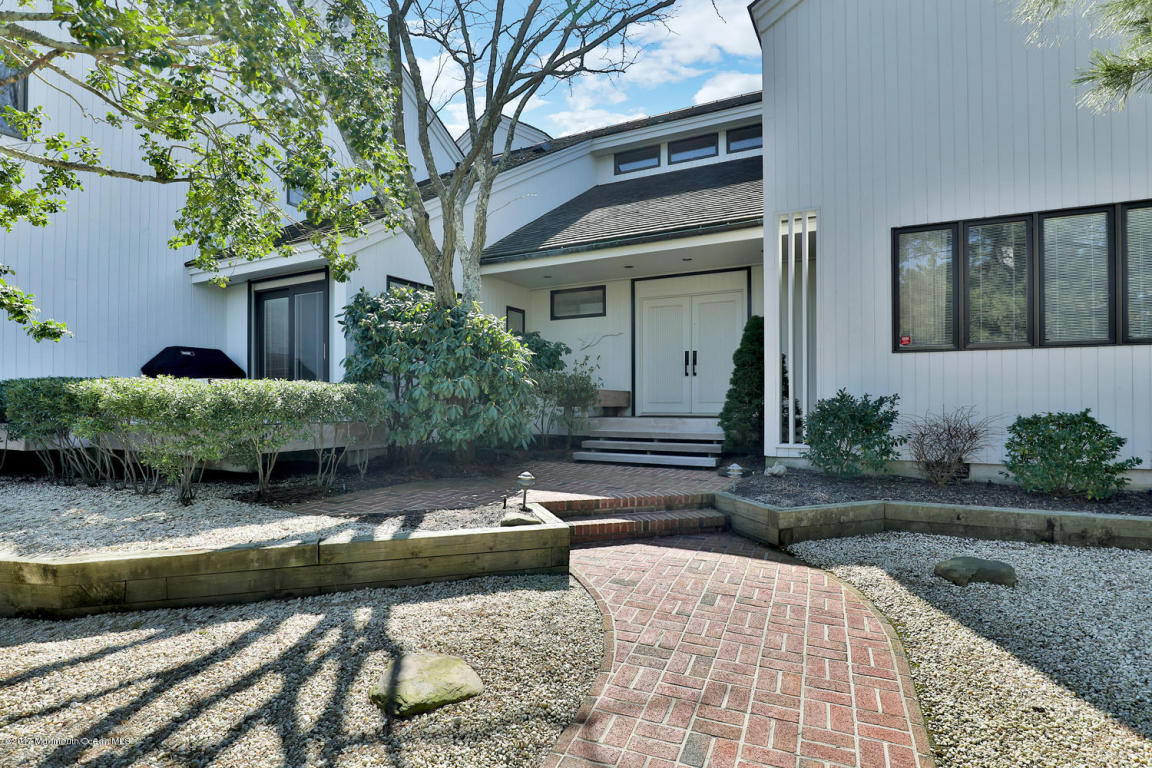 213 Channel Lane, Mantoloking, NJ 08738