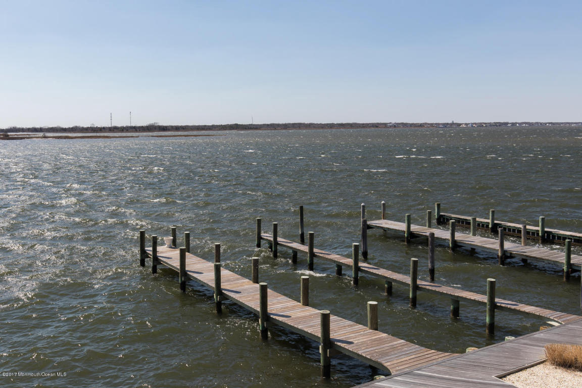 213 Channel Lane, Mantoloking, NJ 08738
