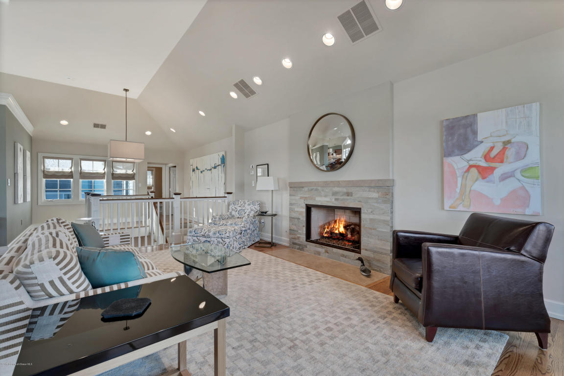 1109 Ocean Avenue, Mantoloking, NJ 08738