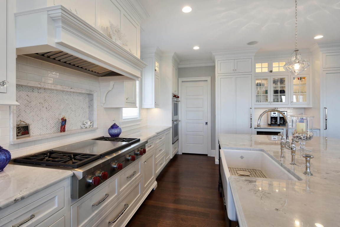 1310 Bay Avenue, Mantoloking, NJ 08738
