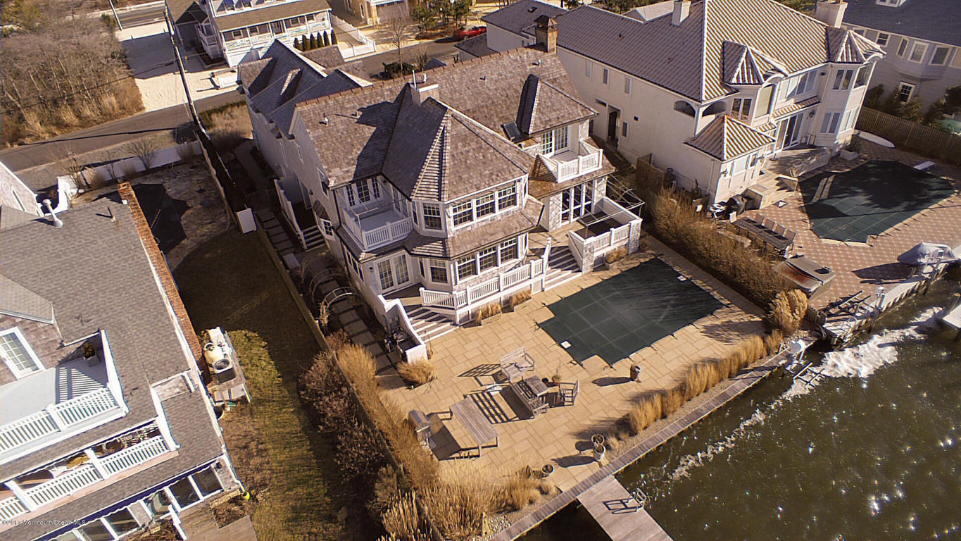 1028 Barnegat Lane, Mantoloking, NJ 08738