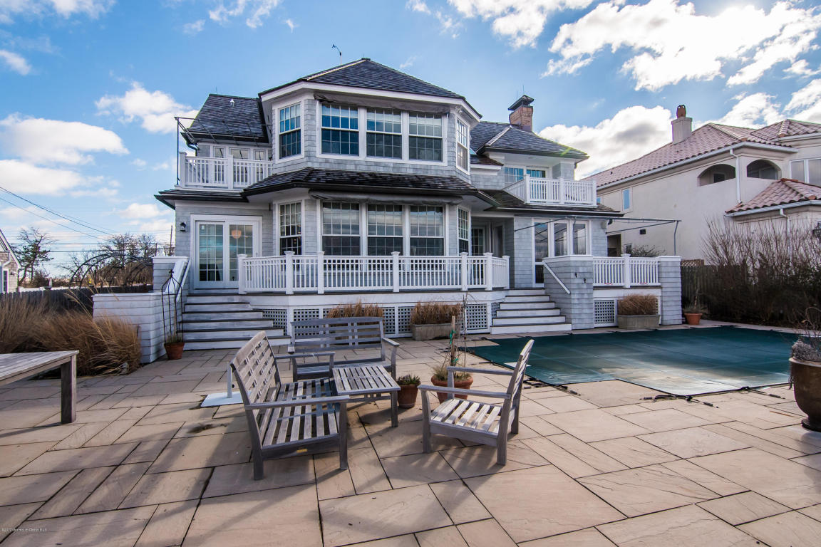 1028 Barnegat Lane, Mantoloking, NJ 08738