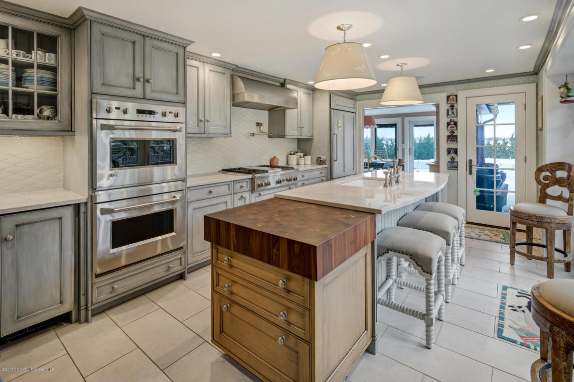 1066 Barnegat Lane, Mantoloking, NJ 08738