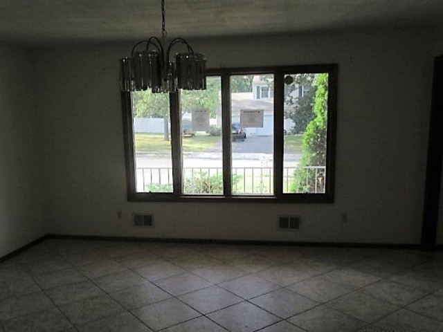 955 Somerset DrToms River, NJ, 08753Ocean County