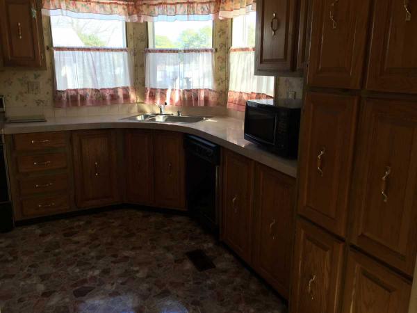 Pine Ridge South28 Pine Ridge BoulevardWhiting, NJ 08759