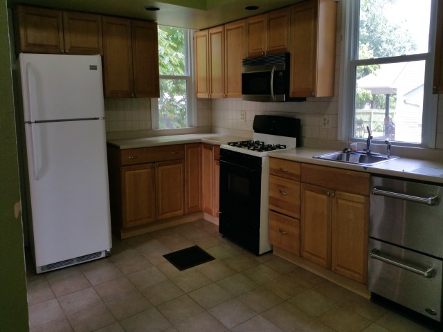 211 Hamilton StBound Brook, NJ, 08805Somerset County