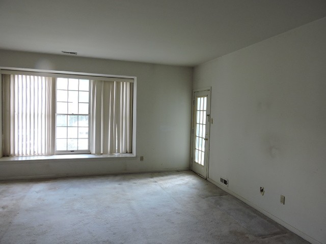 102 Commons At KingEast Brunswick, NJ, 08816Middlesex County