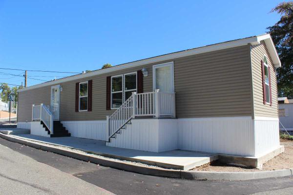 Edison Mobile Estates 852 US Hwy 1 NEdison, NJ 08817
