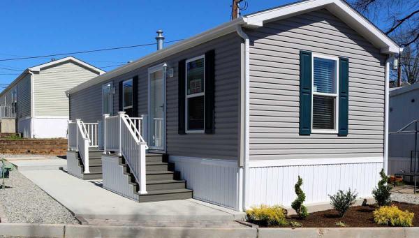 Edison Mobile Estates 852 US Hwy 1 N H-2Edison, NJ 08817