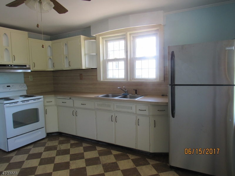 7Firehouse Ln, Kingwood Twp., NJ 08825