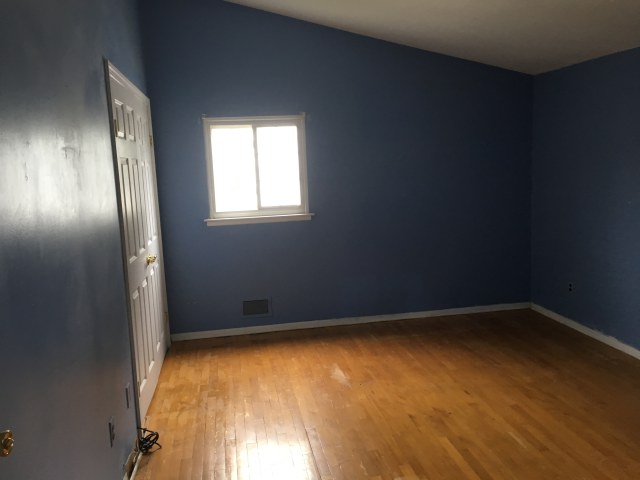 52 York StOld Bridge, NJ, 08857Middlesex County
