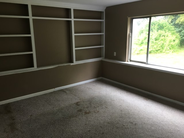 52 York StOld Bridge, NJ, 08857Middlesex County