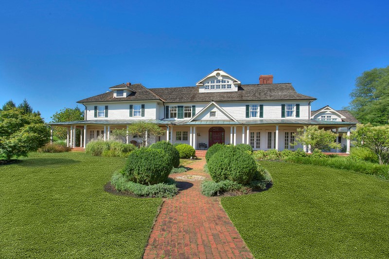 39 Felmley Rd, Tewksbury Twp., NJ 08858