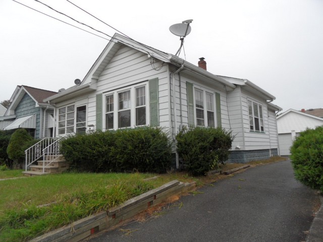 15 Albourne StSouth River, NJ, 08882Middlesex County