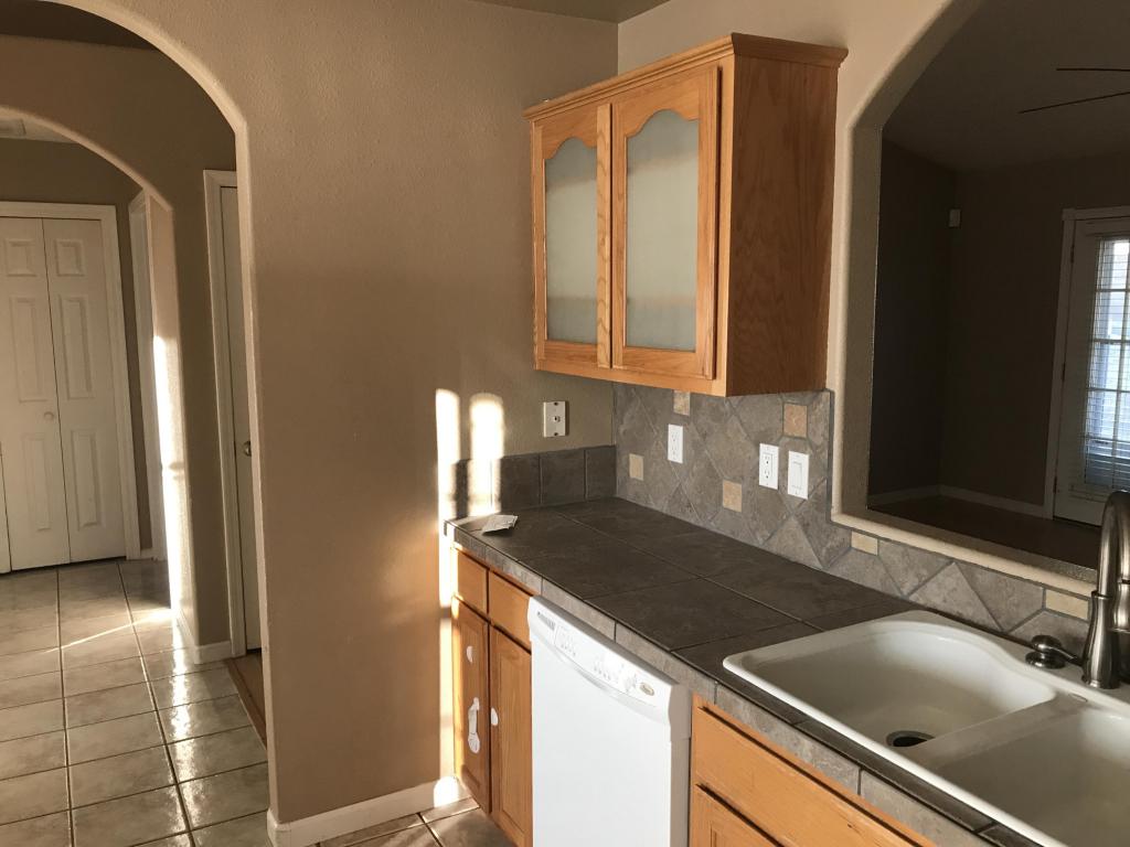 1646 Corra Court, Belen, NM 87002