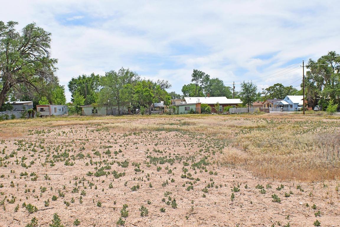 S 2nd Street, Belen, NM 87002