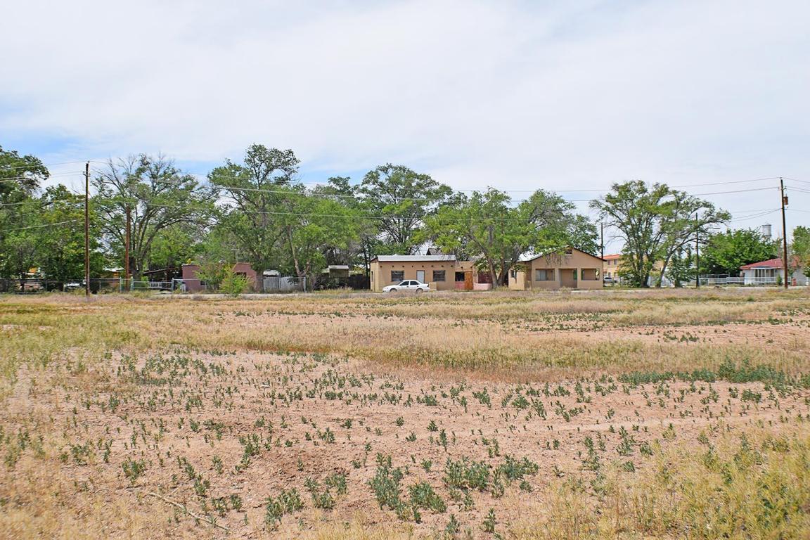S 2nd Street, Belen, NM 87002