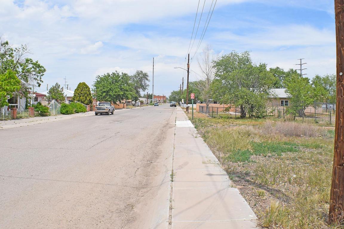 S 2nd Street, Belen, NM 87002
