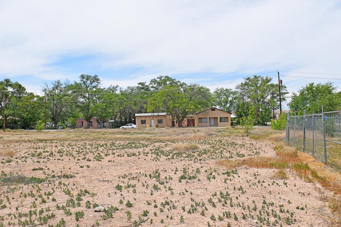 S 2nd Street, Belen, NM 87002