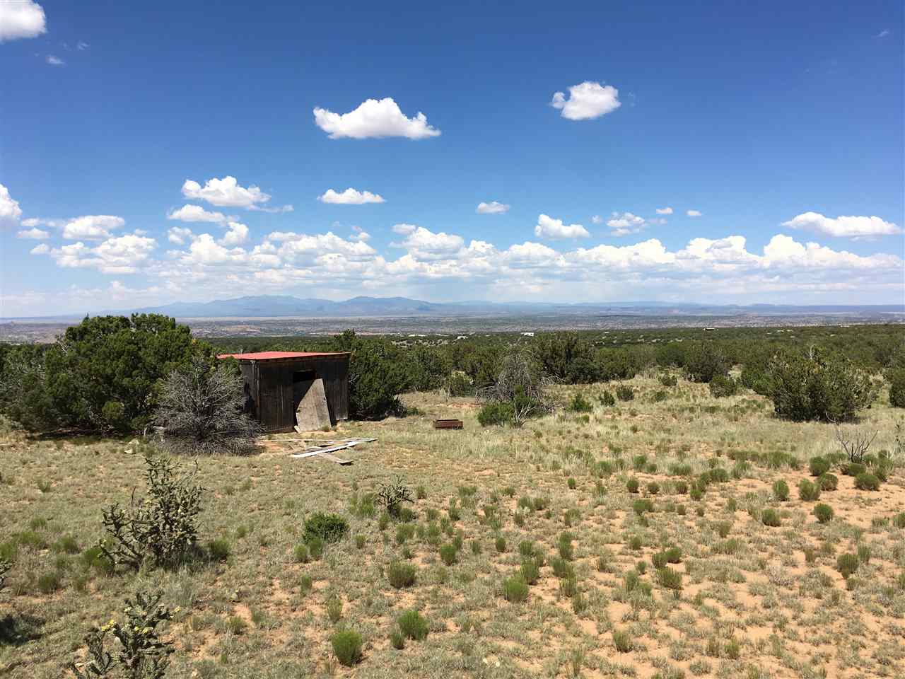 77 Featherbed Ln, Cerrillos, NM 87010