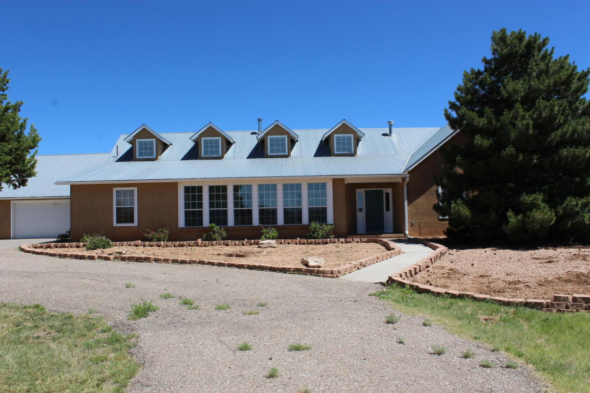 164 Square H Road, Edgewood, NM 87015