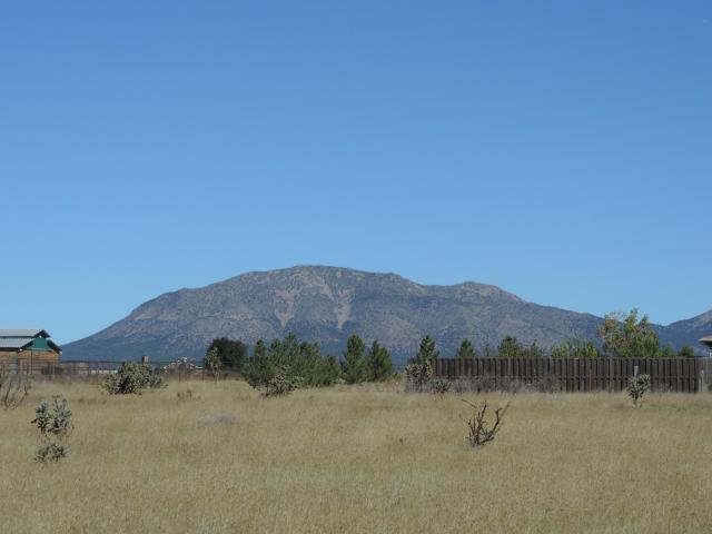 33 Serrania, Edgewood, NM 87015